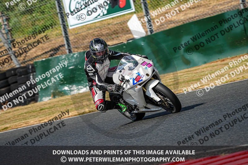 enduro digital images;event digital images;eventdigitalimages;mallory park;mallory park photographs;mallory park trackday;mallory park trackday photographs;no limits trackdays;peter wileman photography;racing digital images;trackday digital images;trackday photos